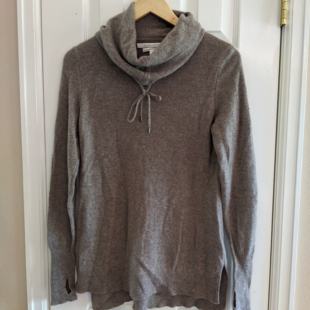 Max Studio cashmere sweater